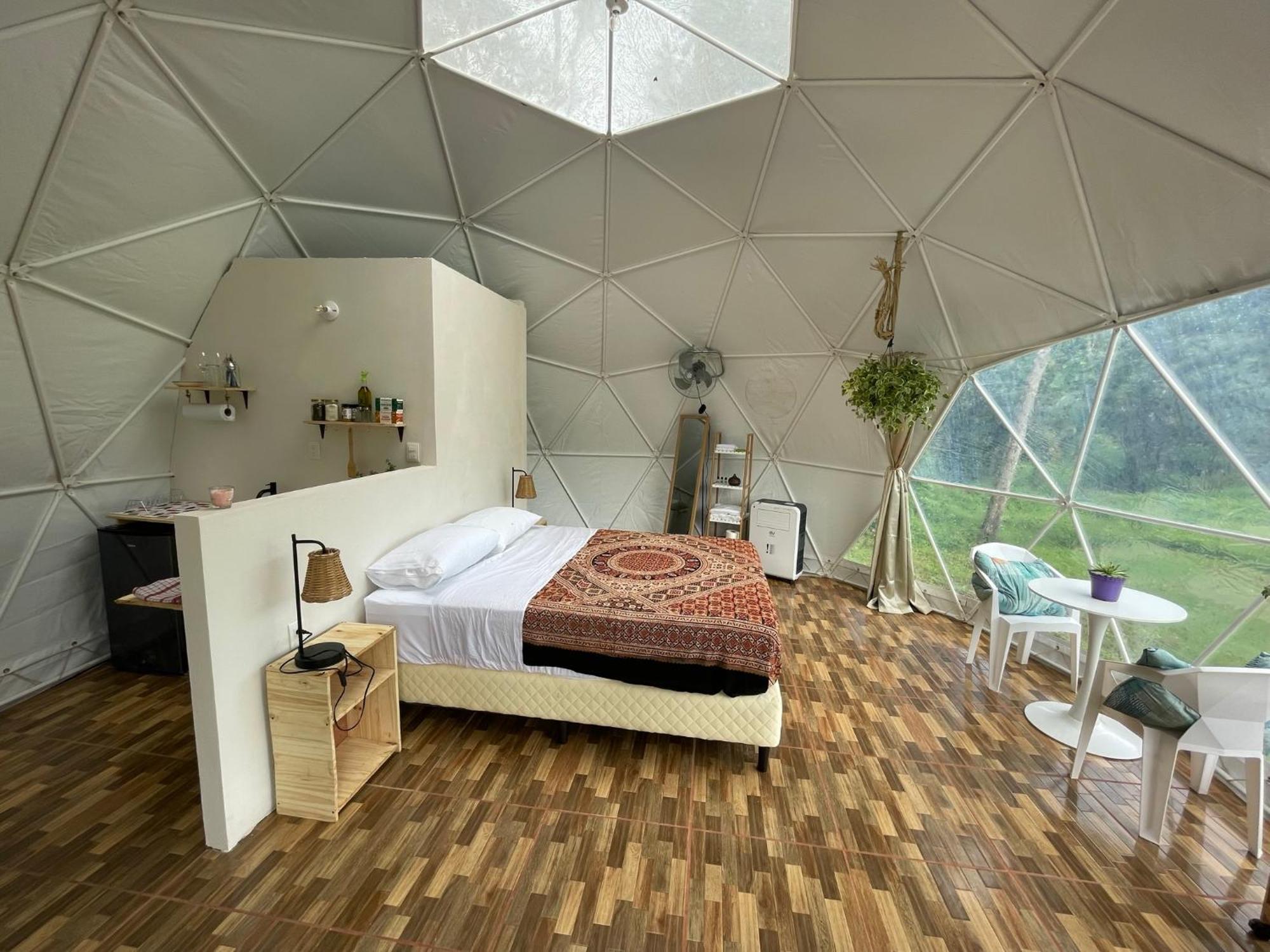 La Comarca River Glamping Dome Near מנואל אנטוניו מראה חיצוני תמונה