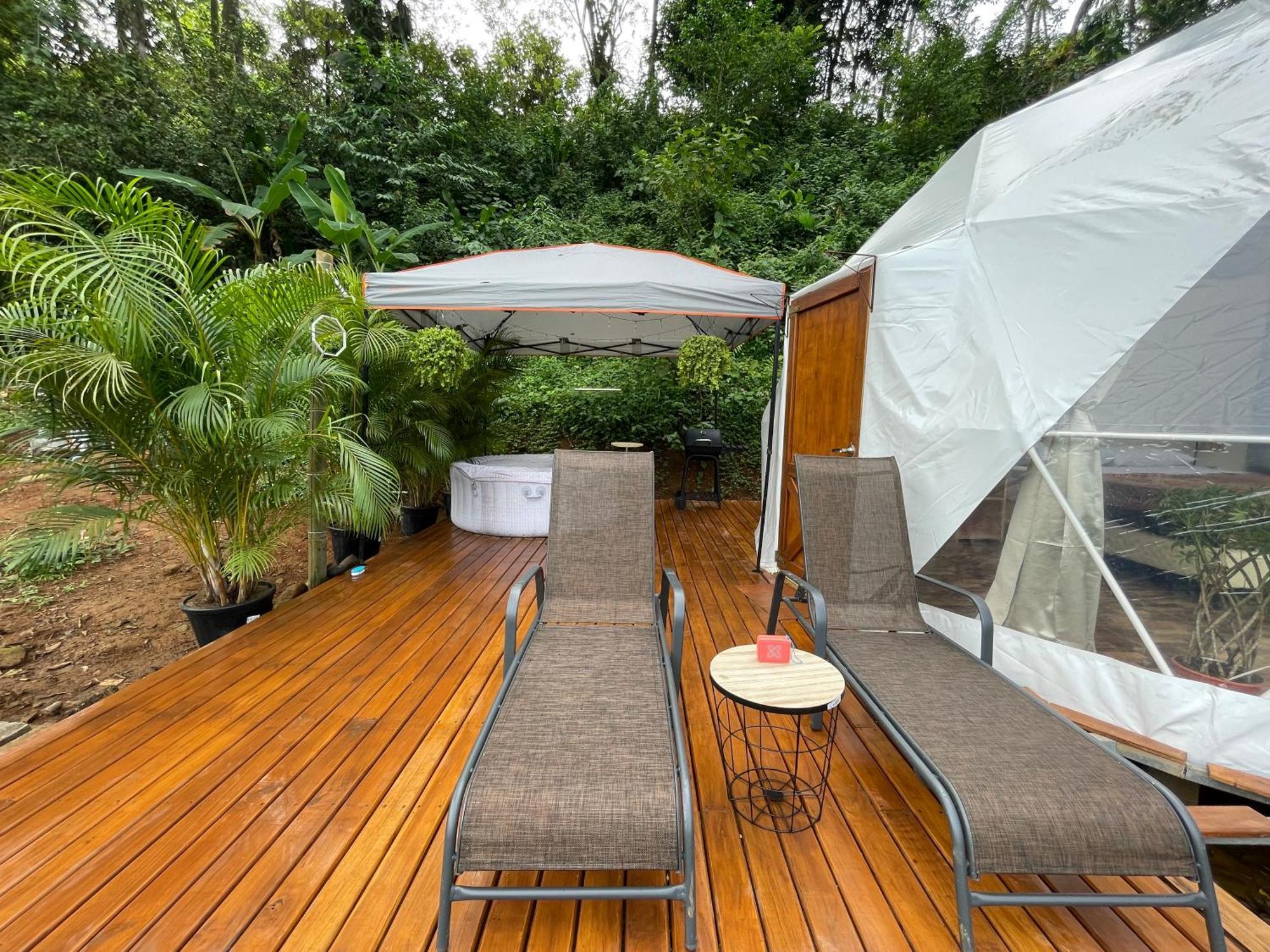 La Comarca River Glamping Dome Near מנואל אנטוניו מראה חיצוני תמונה