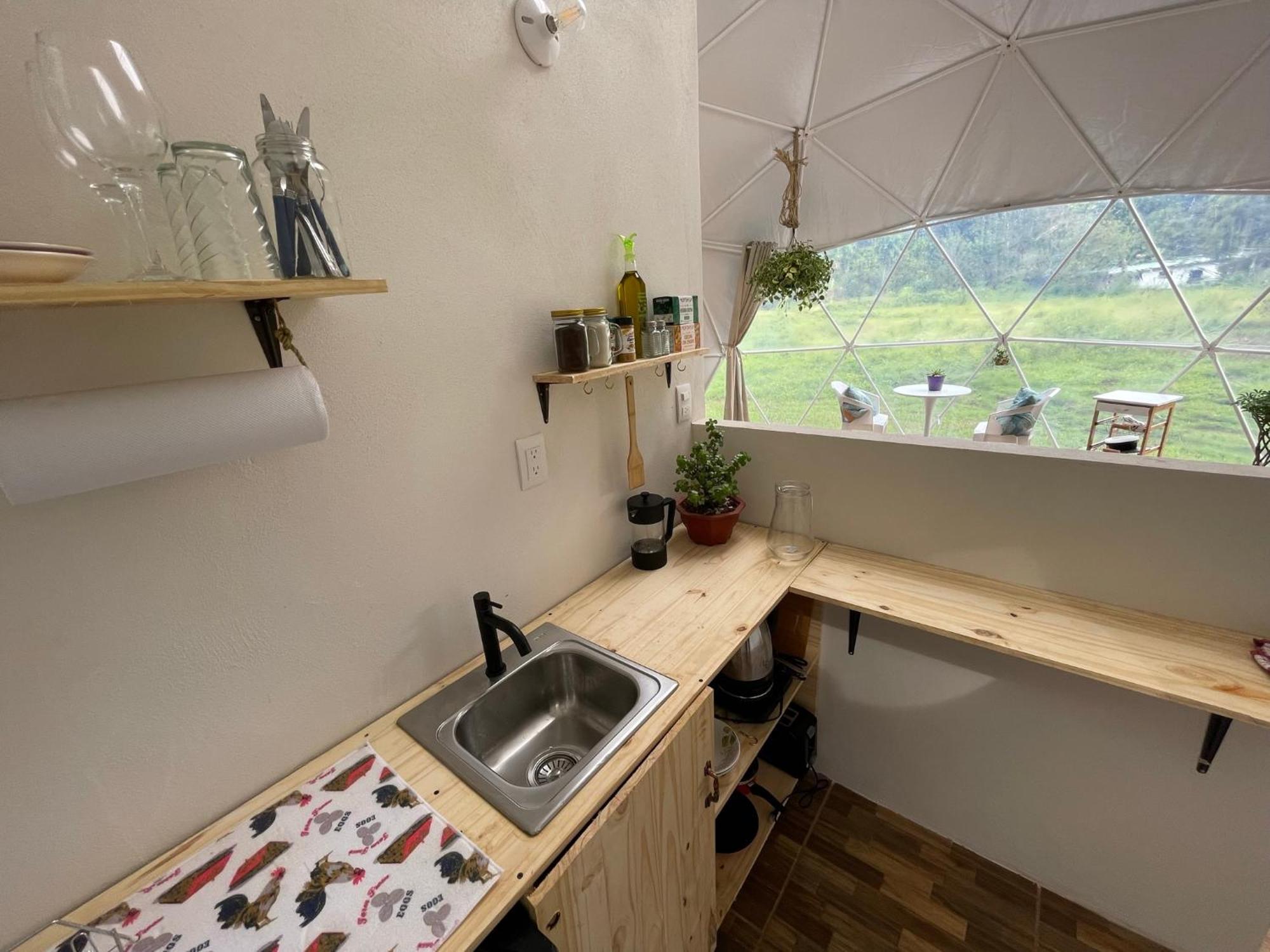 La Comarca River Glamping Dome Near מנואל אנטוניו מראה חיצוני תמונה