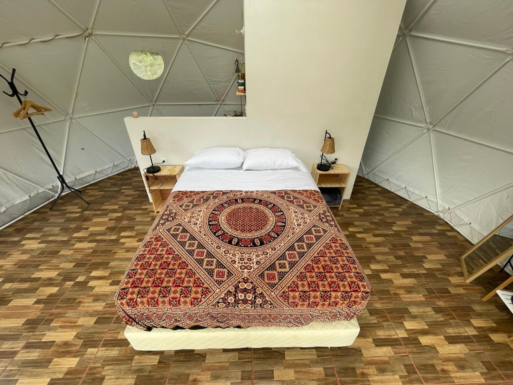 La Comarca River Glamping Dome Near מנואל אנטוניו מראה חיצוני תמונה