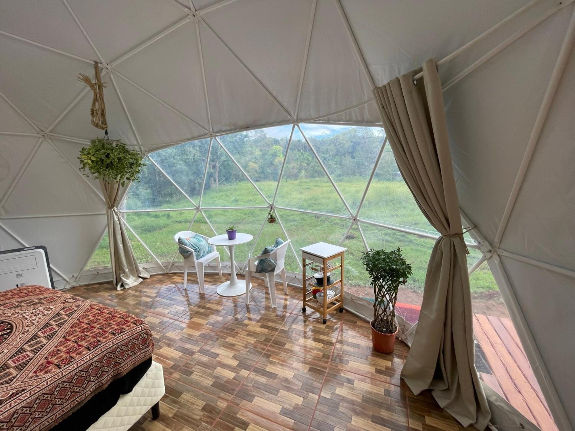 La Comarca River Glamping Dome Near מנואל אנטוניו מראה חיצוני תמונה