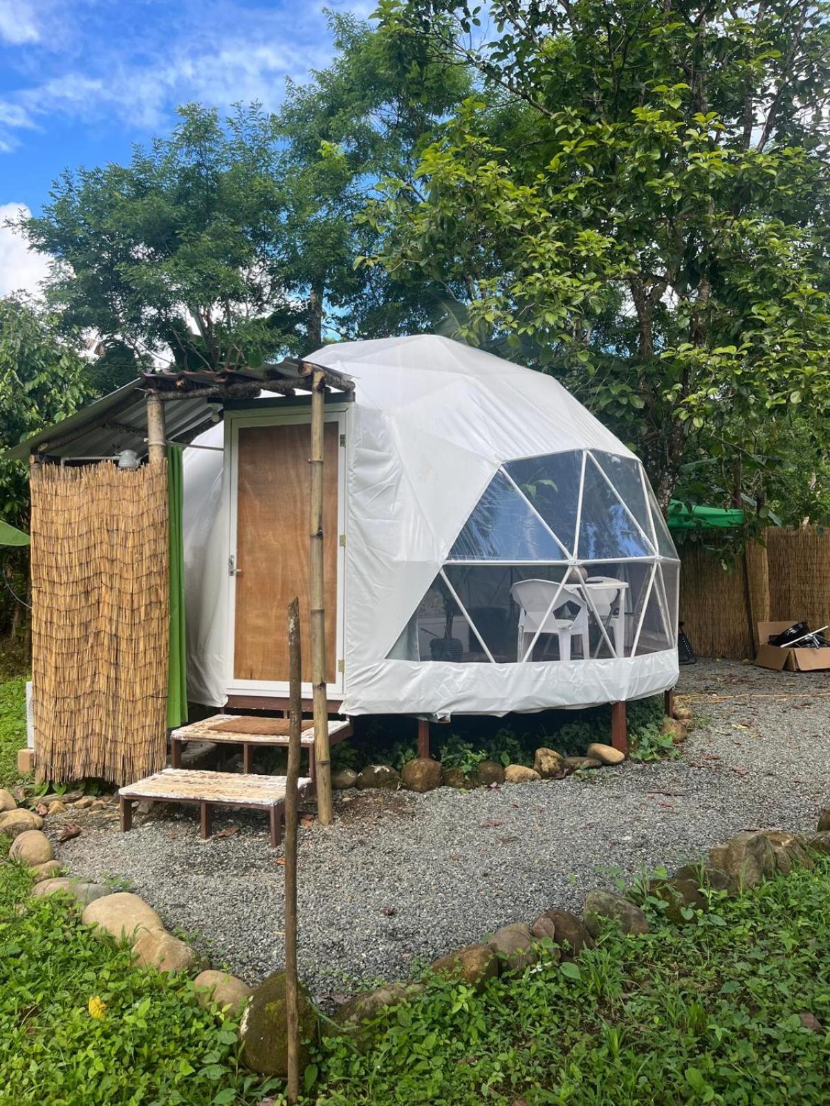 La Comarca River Glamping Dome Near מנואל אנטוניו מראה חיצוני תמונה